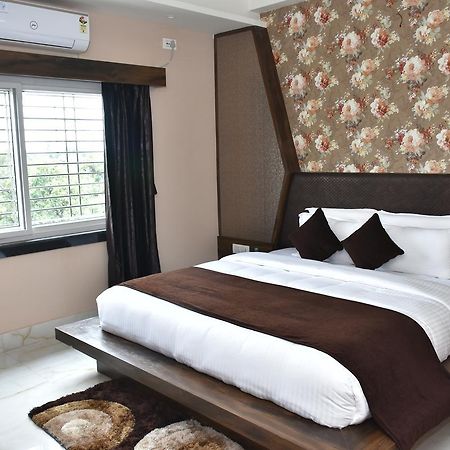 Hotel Daftari Palace Kishanganj Dış mekan fotoğraf