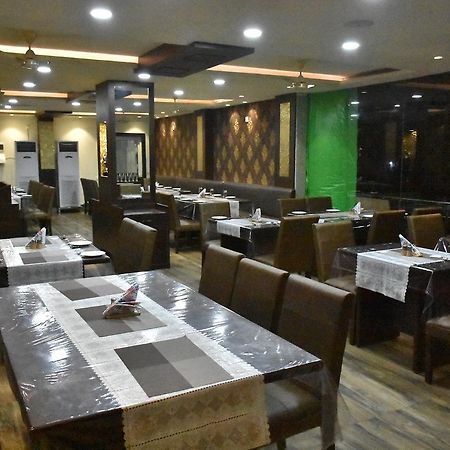 Hotel Daftari Palace Kishanganj Dış mekan fotoğraf