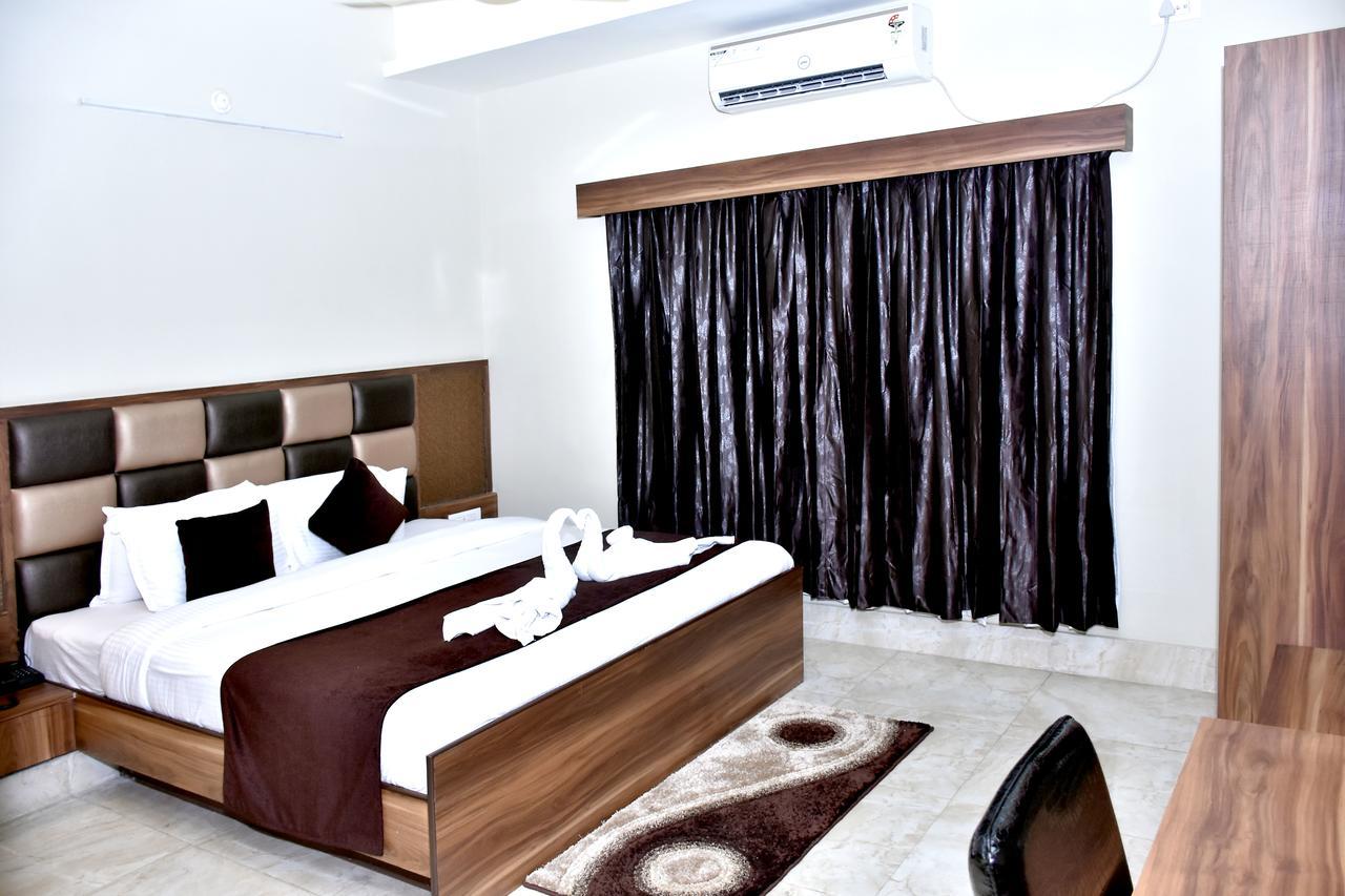 Hotel Daftari Palace Kishanganj Dış mekan fotoğraf