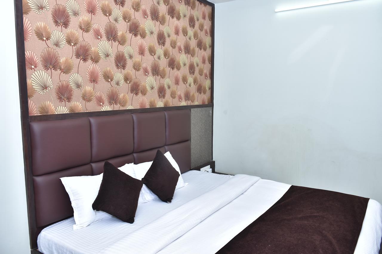 Hotel Daftari Palace Kishanganj Dış mekan fotoğraf