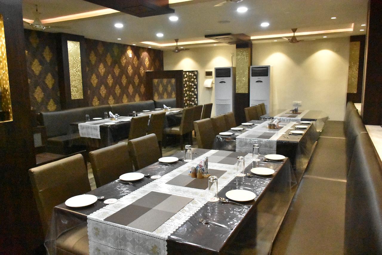 Hotel Daftari Palace Kishanganj Dış mekan fotoğraf